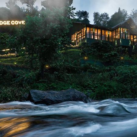 Вілла Iron Bridge Cove Meppadi Екстер'єр фото