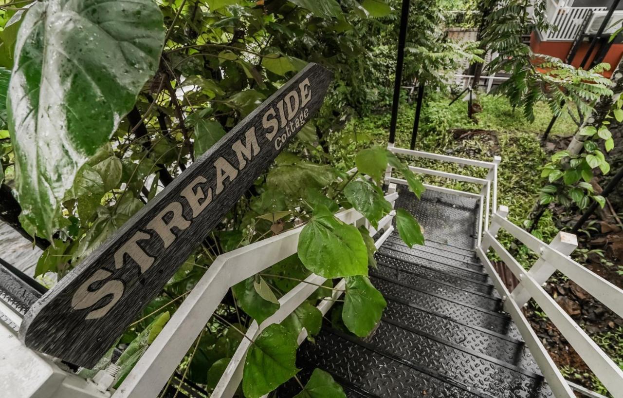 Вілла Iron Bridge Cove Meppadi Екстер'єр фото